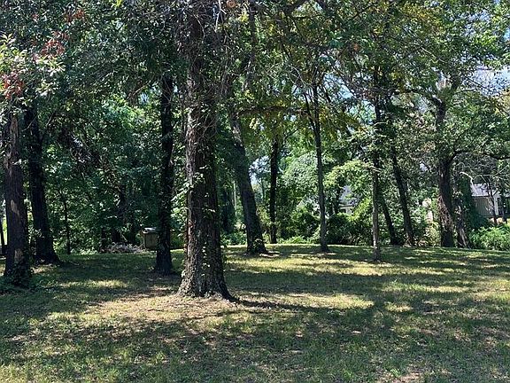 3rd image of Inner Cir