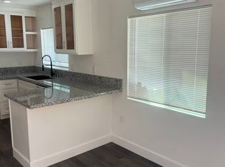 902 Pine Tree Ln, Modesto, CA 95351