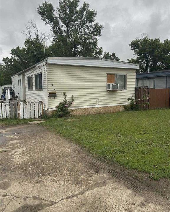 1st image of 4000 13th Ave SE #97