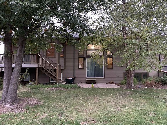 3rd image of 318 S Clubhouse Cir