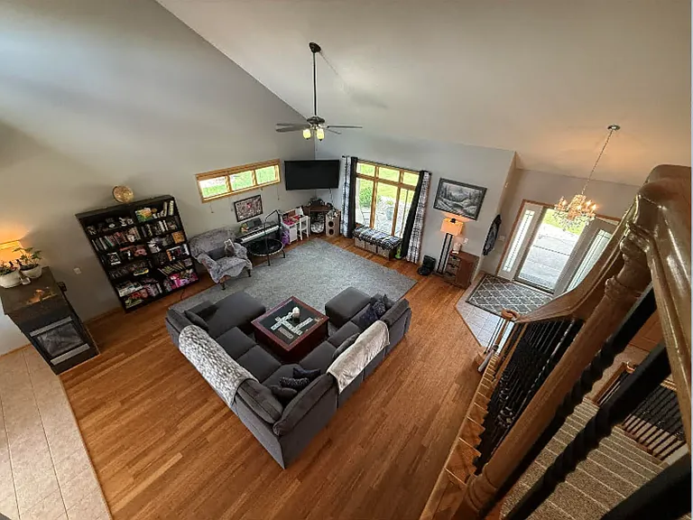 4363 Memorial Cir — Photo 27