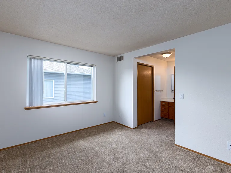 Fountains Apartments — Photo 20