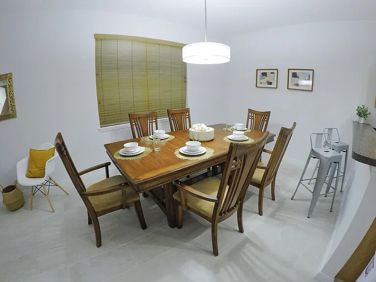 Royal Ridge Dr — Photo 6