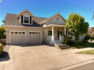 521 Griffin Oaks Dr, Central Pt, OR 97502