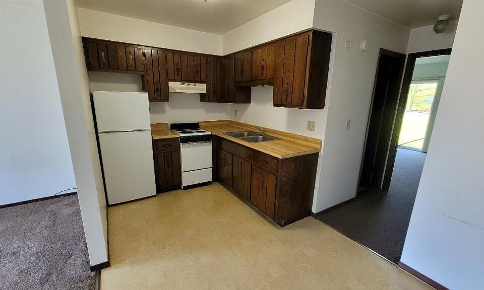 1st image of 1012 Bratton Ave #2