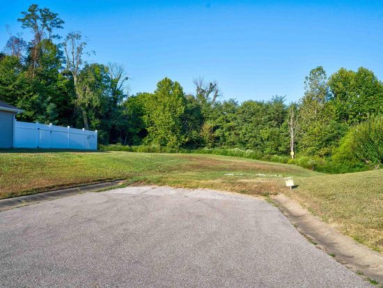 733 Lydia Dr, Evansville, IN 47712