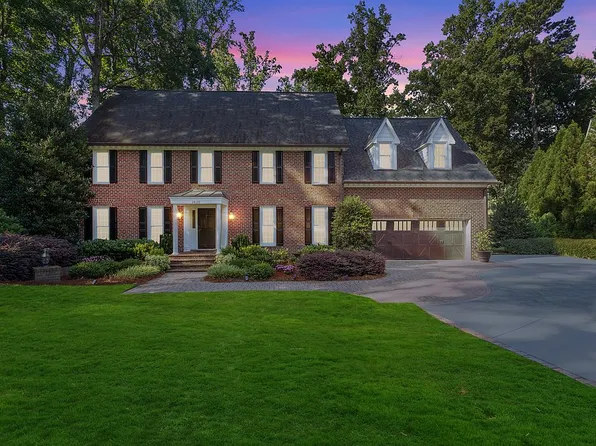 1820 Hunting Ridge Rd, Raleigh, NC 27615