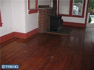 3rd image of 530 Lexington Ave