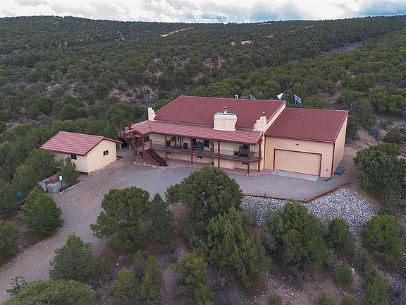 3rd image of 3818 Fontaine Road