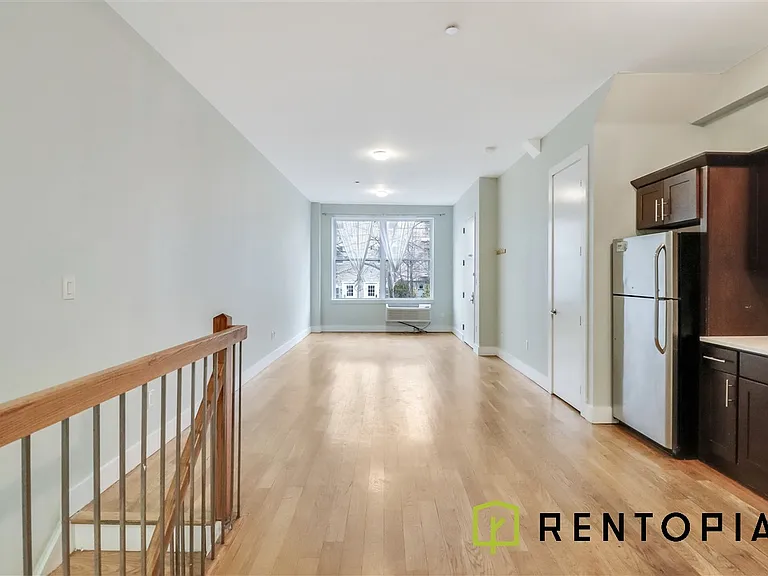 34 Meserole St #1 — Photo 2