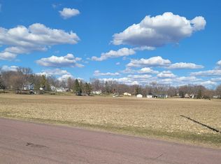 Golf Course Rd, Mountain Lake, MN 56159