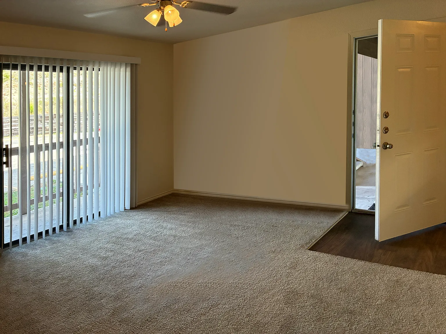 Village Oaks Apartments — Photo 4