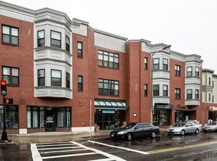 327 Centre St APT 206, Boston, MA 02130