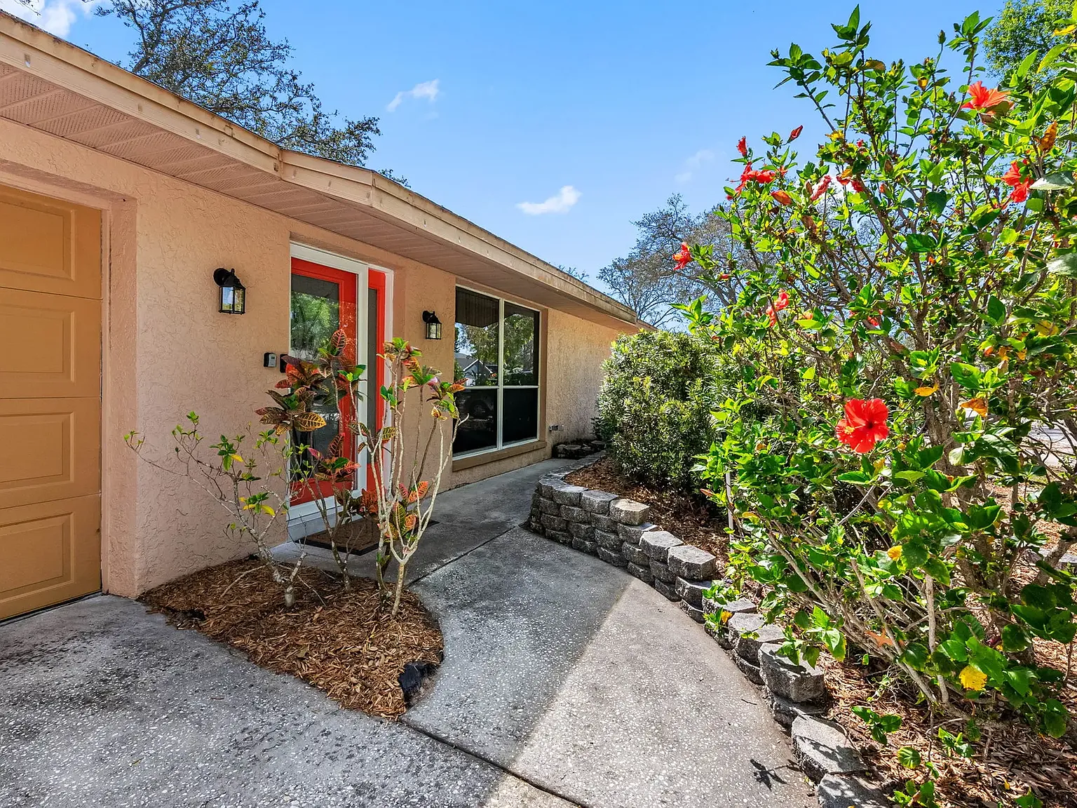 Rosetree Ln, Tarpon Springs — Photo 4
