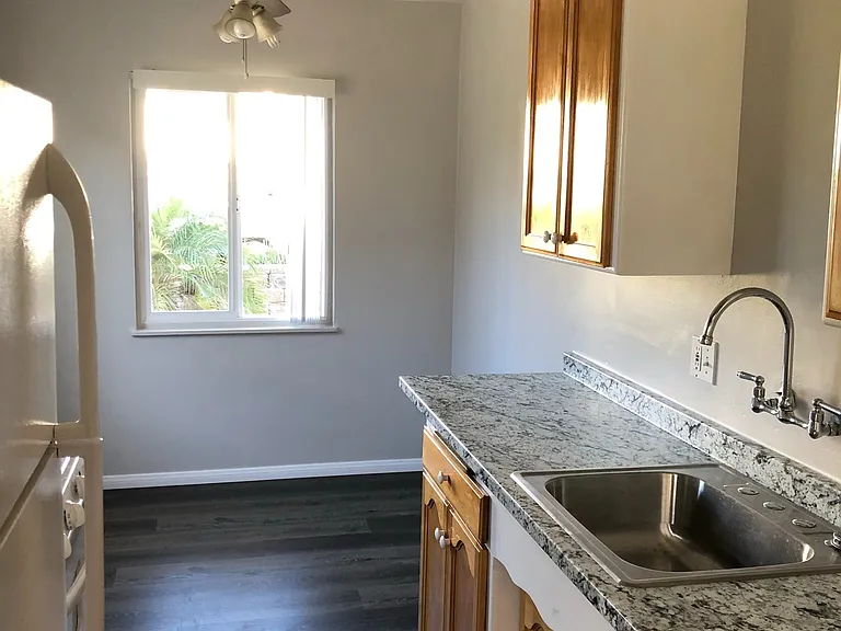 5613 Mildred St — Photo 8