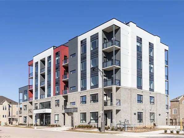 3285 Carding Mill Trl #403, Oakville, ON L6M 0Z5