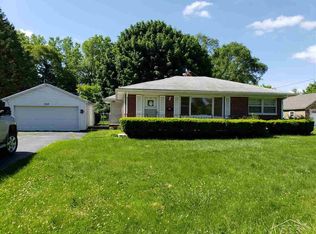 208 E State St, Saint Louis, MI 48880