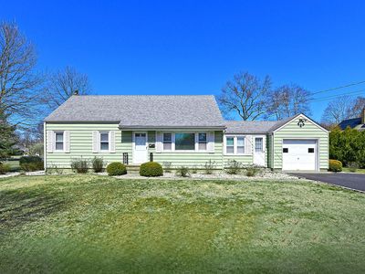 9 Fern Place, Greenlawn, NY, 11740