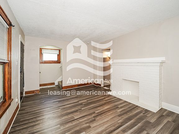 1465320_004_living_room_14078267.jpg