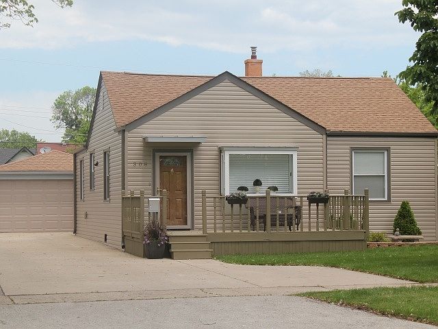 1st image of 308 Village Dr