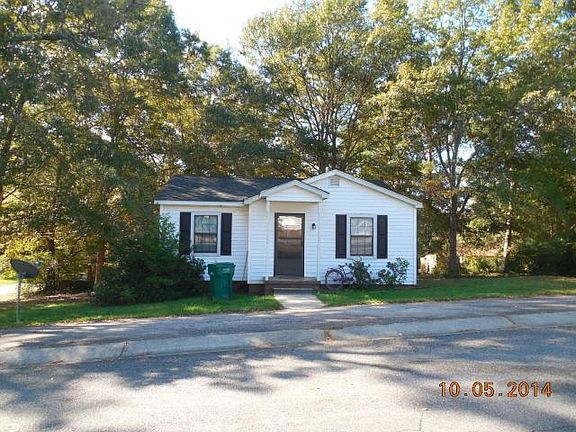 3rd image of 136 Gray St