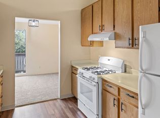 3060 Sunset Ave APT D202, Marina, CA 93933