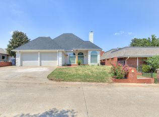 3605 Maple Ridge Ct, Oklahoma City, OK 73120