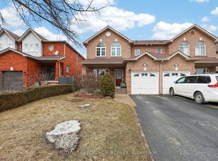102 Henderson Cres, New Tecumseth, ON L9R 1Y5