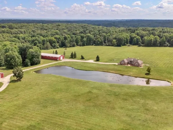 8050 State Route 303, Windham, OH 44288