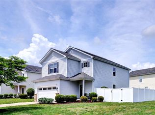 100 Tetbury Ln, Williamsburg, VA 23185