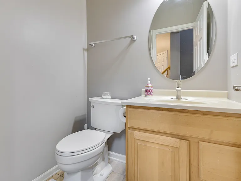 460 Vaughn Cir — Photo 21