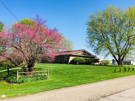 5th image of 2525 S Maconaquah Dr