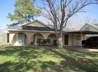 101 Oriole Ln, Angleton, TX 77515