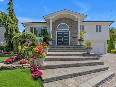 3054 Lonni Lane, Merrick, NY, 11566