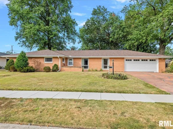 713 Kenton Blvd, Taylorville, IL 62568