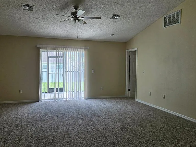 10368 Lansfield St — Photo 6