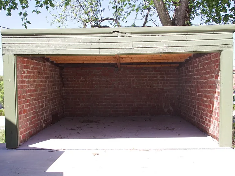 115 Ming St — Photo 6