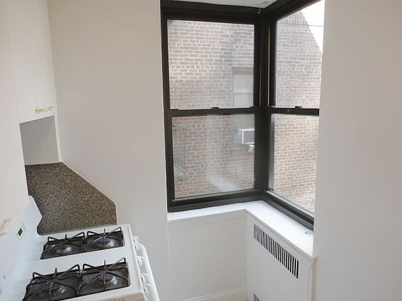 5th image of 10915 Queens Blvd APT 5D
