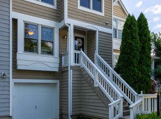 1430 Newport Spring Ct, Reston, VA 20194
