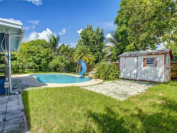 2nd image of 6731 SW 10th Ct