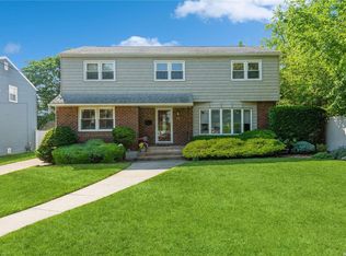 43 Johnson Pl, Oceanside, NY 11572
