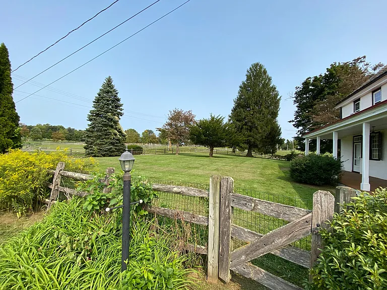7025 Goshen Rd #A — Photo 10