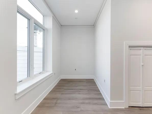 33-64 11th Street image 12 of 24