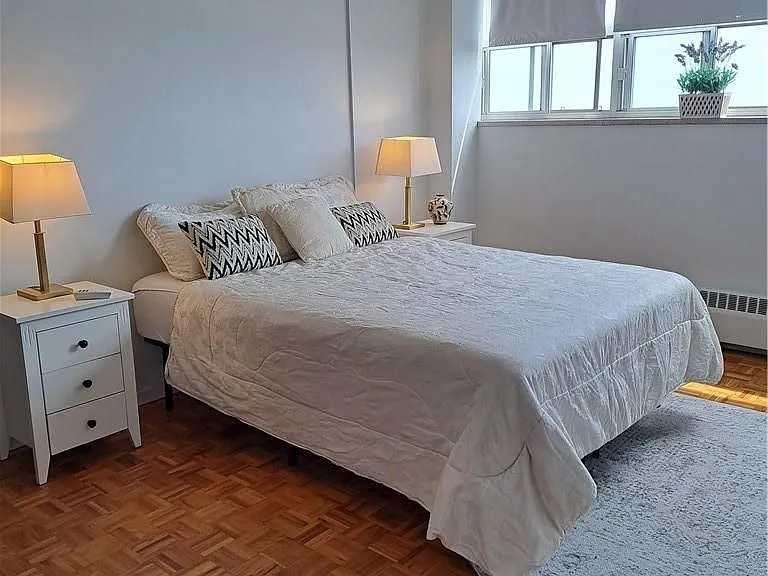 212 Kerr St #909 — Photo 29