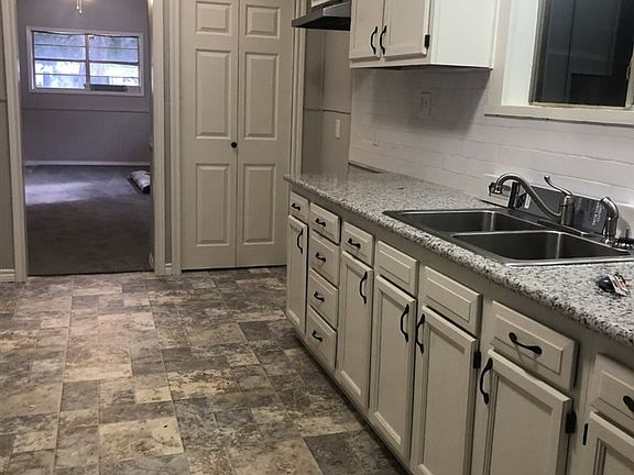 3rd image of 120 N 22nd St