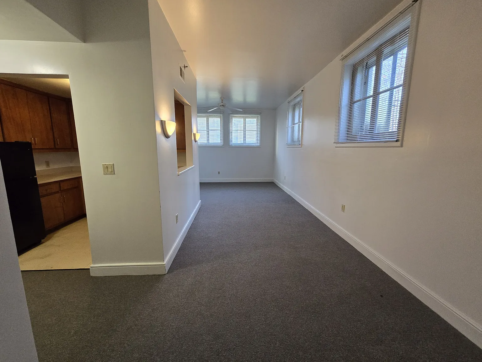 1 bed, 1100 sqft, $595 — Photo 3