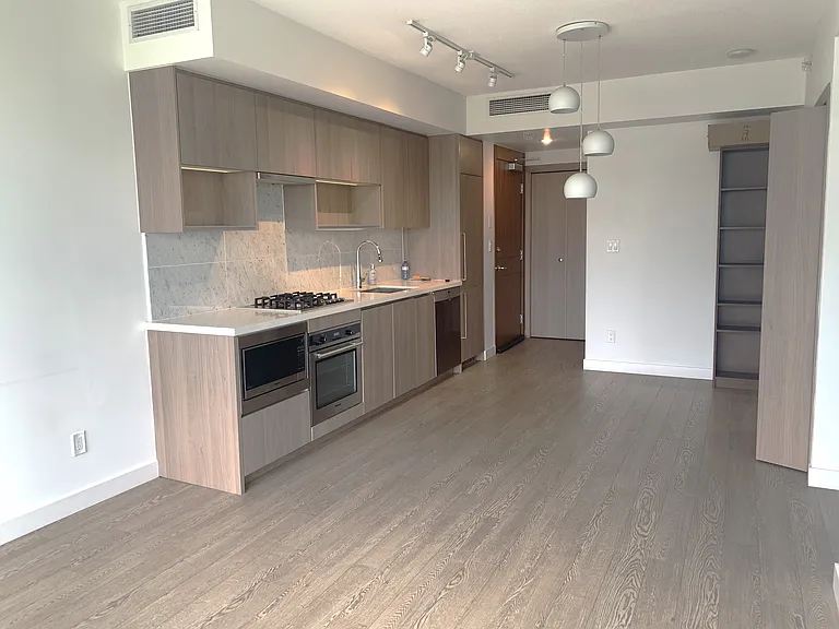 6538 Nelson Ave #1605 — Photo 2