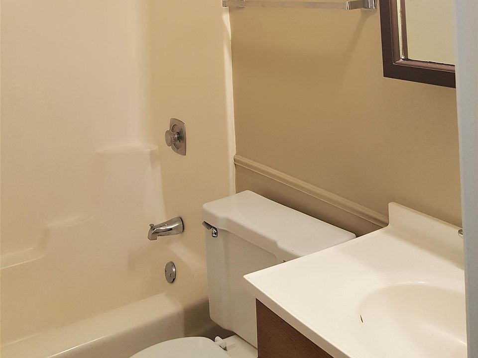 1st image of 522 Bellarmine Dr E APT 2