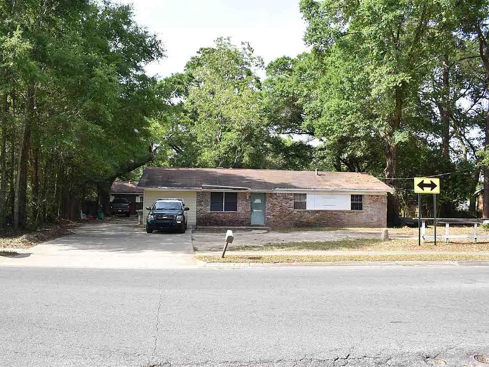 1st image of 324 E Johnson Ave