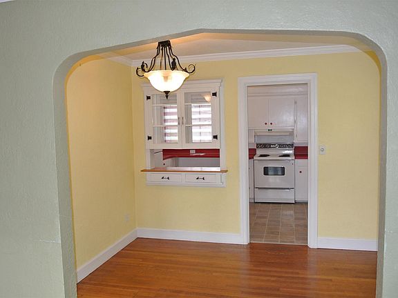 3rd image of 795 NE Ochoco Ave Unit A